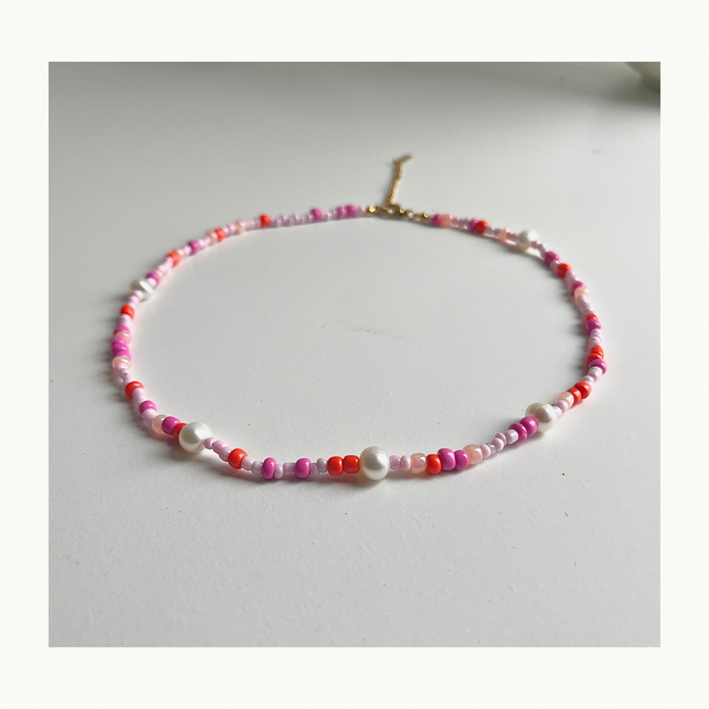 Collier “Candy Mood” — Rose, Corail & Perles Blanches