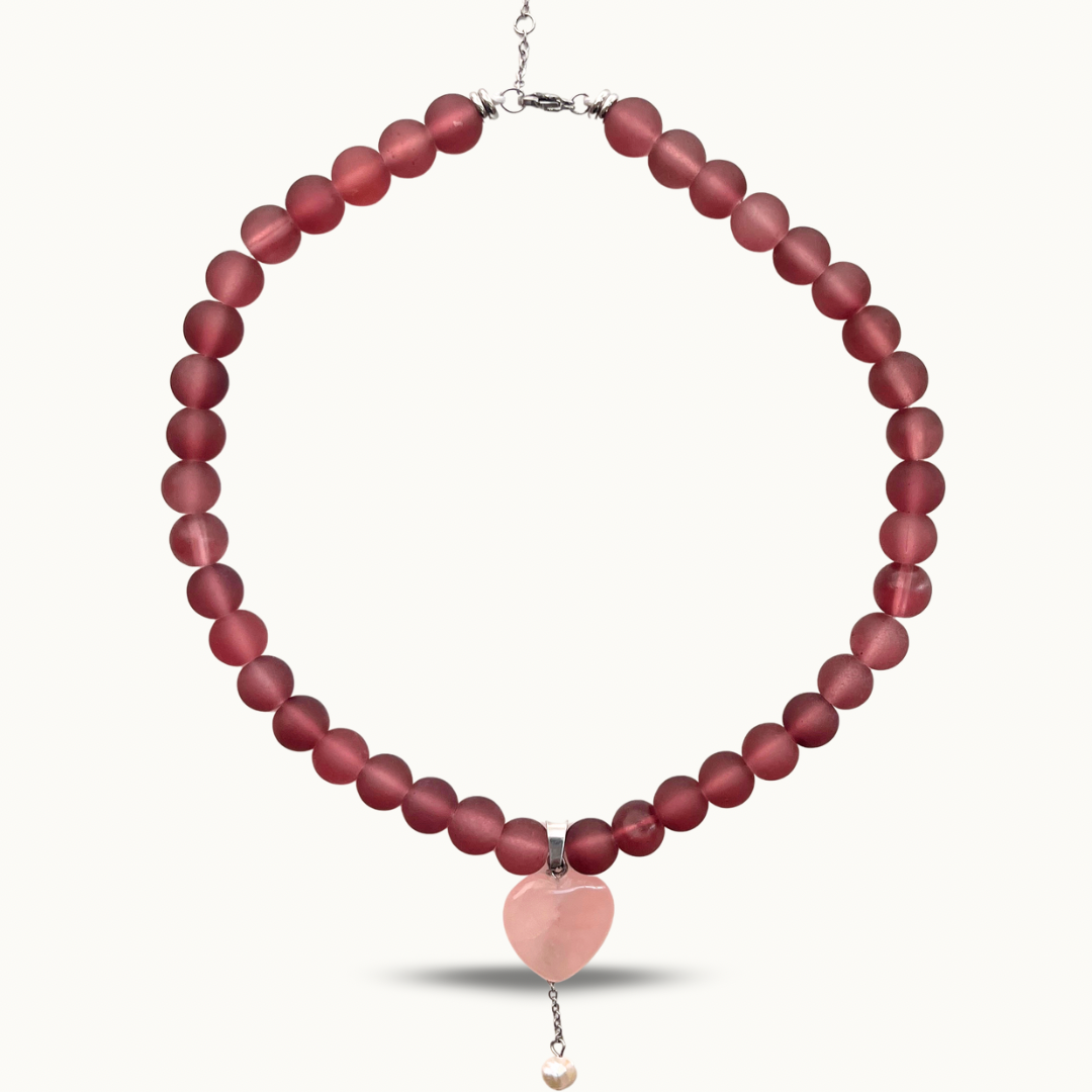 Collier “Heart Drop” – Quartz Rose & Perles Bordeaux