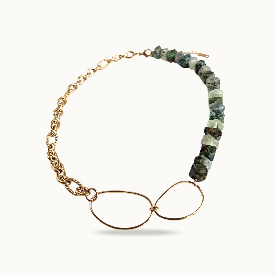 Collier “Terre d’Émeraude” – Jaspe Kambaba & Acier inoxydable Doré