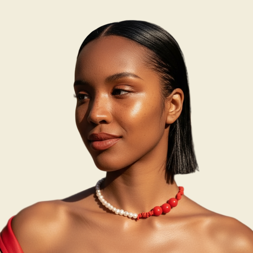 Collier “Red Balance” – Perles blanches & pierres rouges